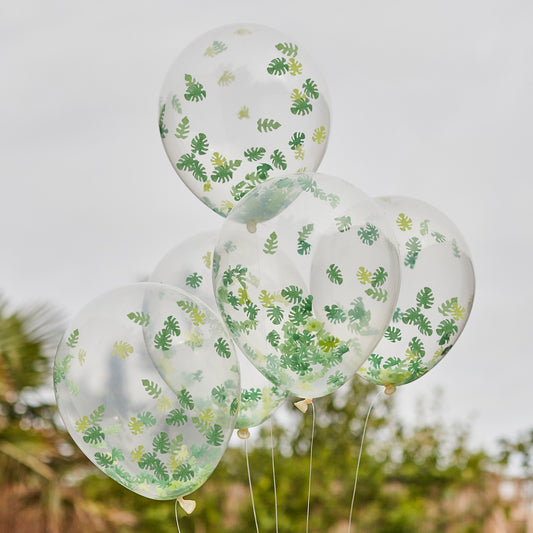 Gennemsigtige balloner med bladkonfetti
